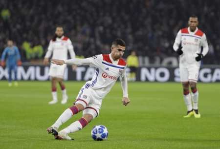 了他们跻身 了他们跻身